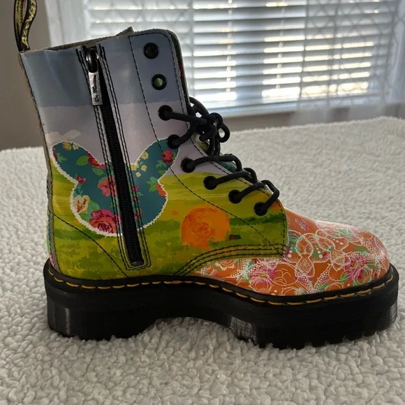 Dr. Martens Jadon Daze Boots. US Women’s Sz 9.  Excellent Condition. No Box. - Picture 7 of 16